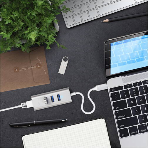 Satechi-USB-3-1-Typ-C-Hub-Silber-04.jpg