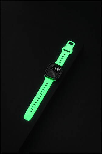 Nomad-Sportarmband-Glow-fuer-Apple-Watch-44-45-46-49-mm-Gruen-06.jpg