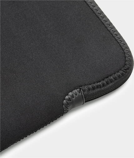 Trunk-Neopren-Sleeve-MB-Air-13-M3-2024-MB-Pro-13-M3-2024-Schwarz-04.jpg