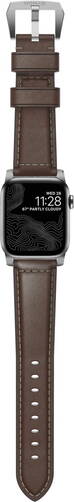 Nomad-Lederarmband-Strap-Traditional-fuer-Apple-Watch-44-45-46-49-mm-Braun-Si-04.jpg