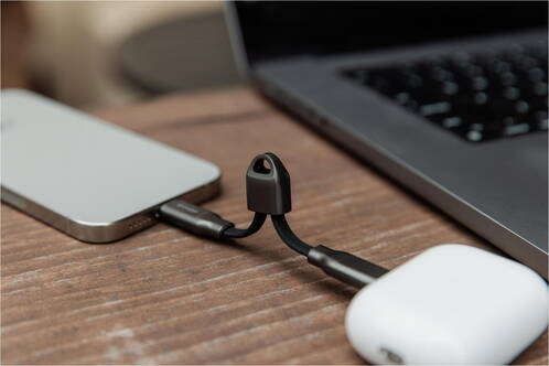 Nomad-ChargeKey-magnetisches-USB-C-auf-USB-C-Ladekabel-0-12-m-Schwarz-06.jpg Nomad-ChargeKey-magnetisches-USB-C-auf-USB-C-Ladekabel-0-12-m-Schwarz-06.jpg