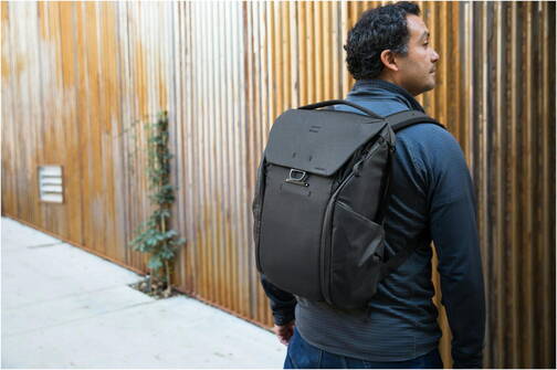 Peak-Design-Everyday-Backpack-20L-v2-Schwarz-10.jpg