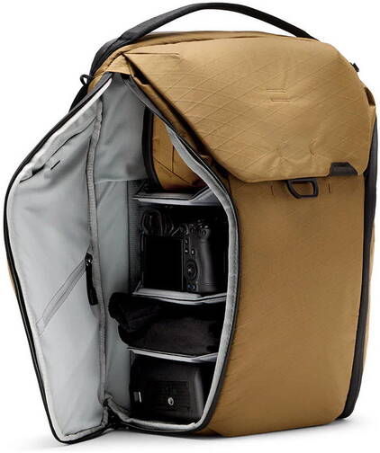 Peak-Design-Everyday-Backpack-30L-v2-Coyote-02.jpg