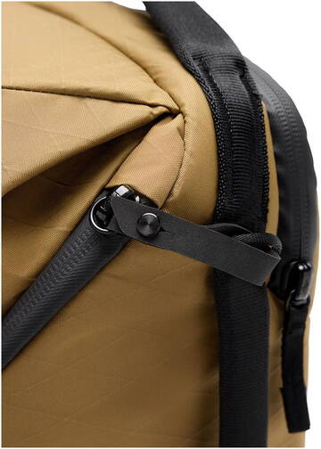 Peak-Design-Everyday-Backpack-30L-v2-Coyote-05.jpg