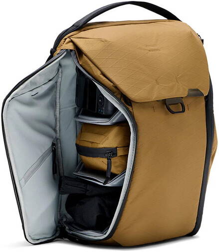 Peak-Design-Everyday-Backpack-20L-v2-Coyote-02.jpg