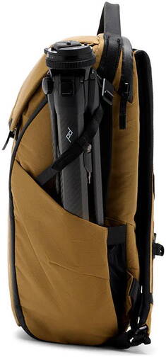 Peak-Design-Everyday-Backpack-20L-v2-Coyote-04.jpg