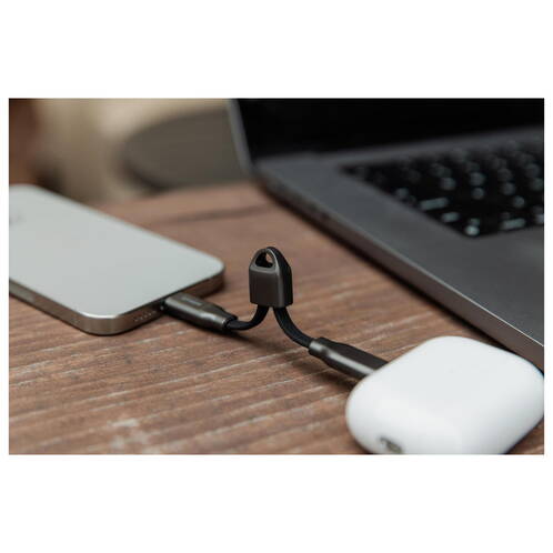 Nomad-ChargeKey-magnetisches-USB-C-auf-USB-C-Ladekabel-0-12-m-Schwarz-06.jpg Nomad-ChargeKey-magnetisches-USB-C-auf-USB-C-Ladekabel-0-12-m-Schwarz-06.jpg